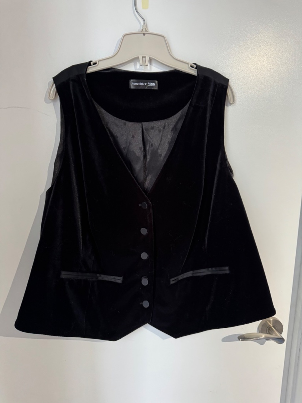 Black velvet vest - Meredith PENN collection